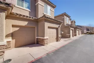 Photo #2: 2061184 Listing