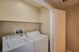 Photo #6: 2061184 Listing