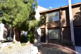 Photo #1: 2061294 Listing 