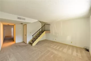 Photo #2: 2061294 Listing 