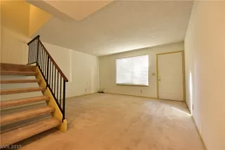 Photo #3: 2061294 Listing 