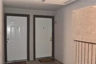 Photo #2: 2061297 Listing