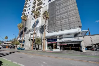 Photo #2: 2061324 Listing