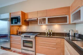 Photo #6: 2061324 Listing