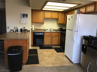 Photo #4: 2061331 Listing 