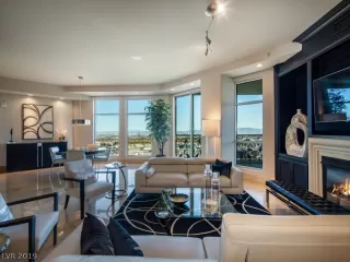 Photo #3: 2061367 Listing