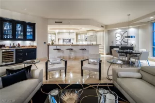 Photo #6: 2061367 Listing