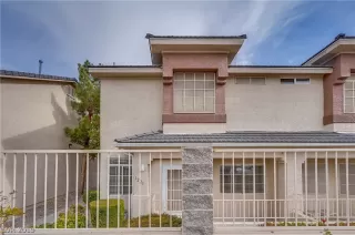 Photo #4: 2061380 Listing