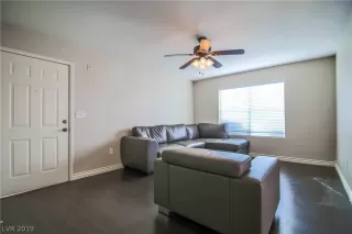 Photo #3: 2061404 Listing