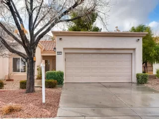 Photo #2: 2061482 Listing