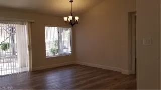 Photo #3: 2061482 Listing