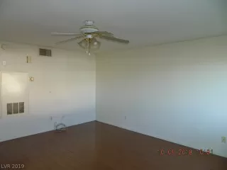 Photo #5: 2061504 Listing 