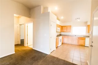 Photo #3: 2061511 Listing 