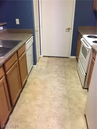 Photo #1: 2061524 Listing 