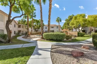 Photo #5: 2061582 Listing 