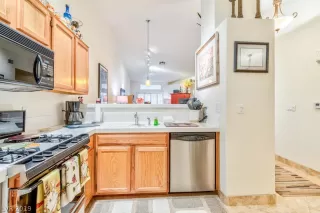 Photo #6: 2061586 Listing