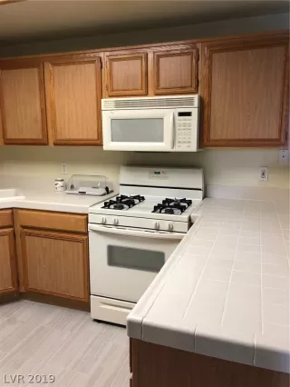 Photo #4: 2061591 Listing 