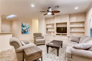 Photo #4: 2061597 Listing 