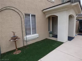 Photo #5: 2061612 Listing 