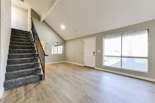 Photo #4: 2061651 Listing 