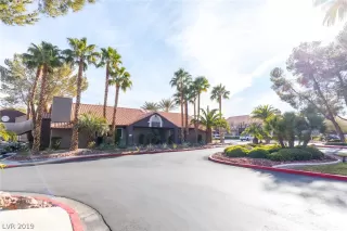 Photo #6: 2061672 Listing 