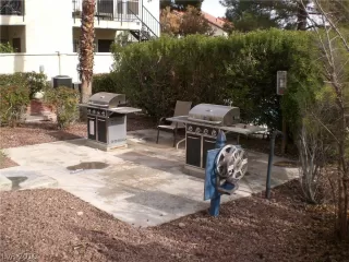 Photo #3: 2061678 Listing