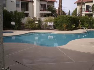 Photo #4: 2061678 Listing