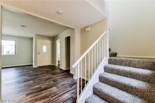 Photo #6: 2061700 Listing 