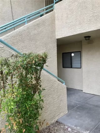 Photo #1: 2061710 Listing