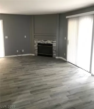 Photo #3: 2061710 Listing