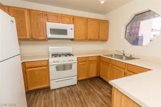 Photo #4: 2061716 Listing 