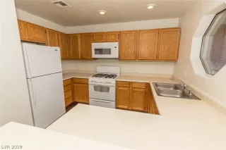 Photo #6: 2061716 Listing 