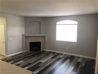 Photo #2: 2061718 Listing