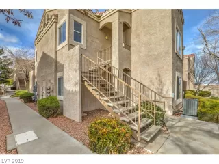 Photo #2: 2061733 Listing