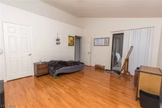 Photo #4: 2061758 Listing 