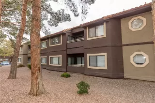 Photo #6: 2061758 Listing 