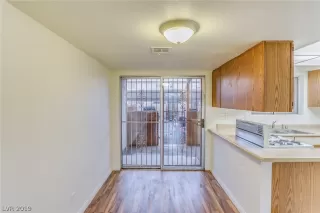 Photo #6: 2061770 Listing 