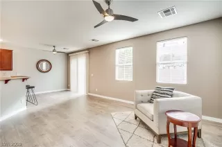 Photo #2: 2061801 Listing