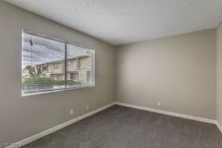 Photo #5: 2061825 Listing