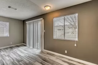 Photo #6: 2061825 Listing