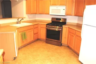 Photo #4: 2061830 Listing 