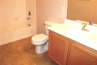 Photo #6: 2061830 Listing 