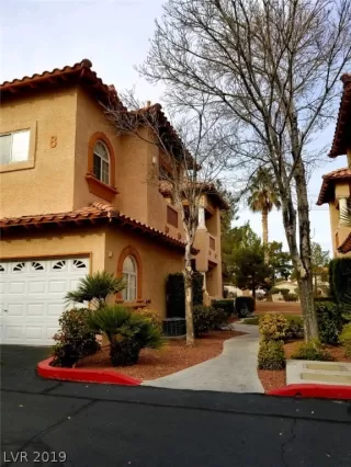 Photo #1: 2061888 Listing