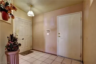 Photo #2: 2061942 Listing 