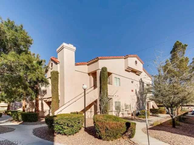 MLS: 2062040 Condo For Sale