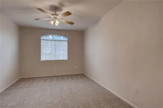 Photo #4: 2062103 Listing