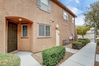 Photo #2: 2062134 Listing