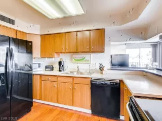 Photo #2: 2062285 Listing 