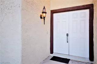 Photo #3: 2062292 Listing