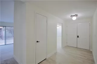 Photo #4: 2062292 Listing